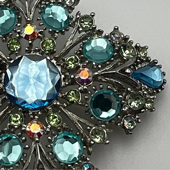 Vintage Aurora Borealis Silver Tone Blue Green Stones Brooch - Picture 10 of 13